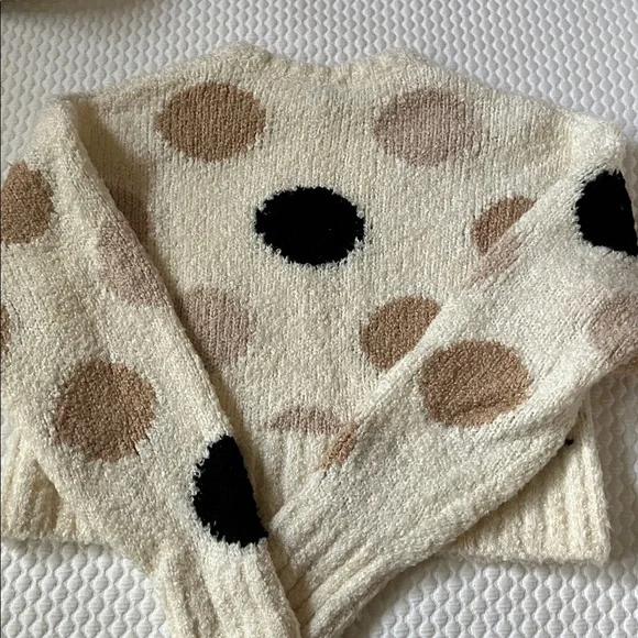 & Other Stories Cream Chunky Polka Dot Sweater - Picture 4 of 7